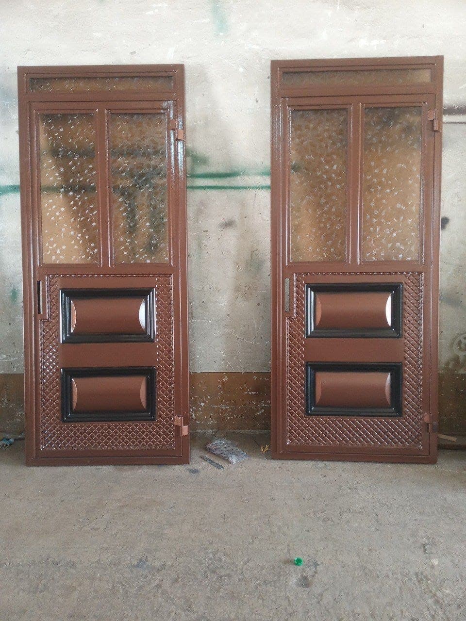 Eshiklar 1